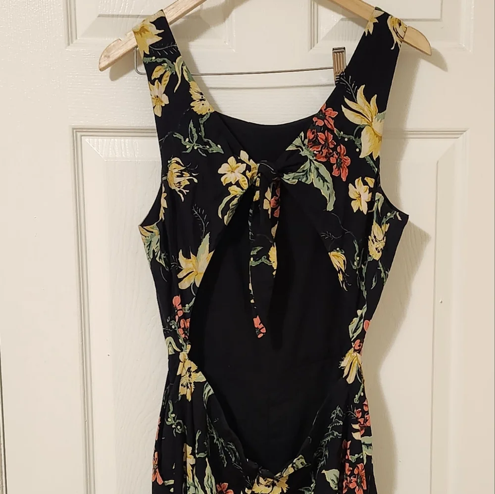 Floral Black tie back jumpsuit - Picture 3 of 4